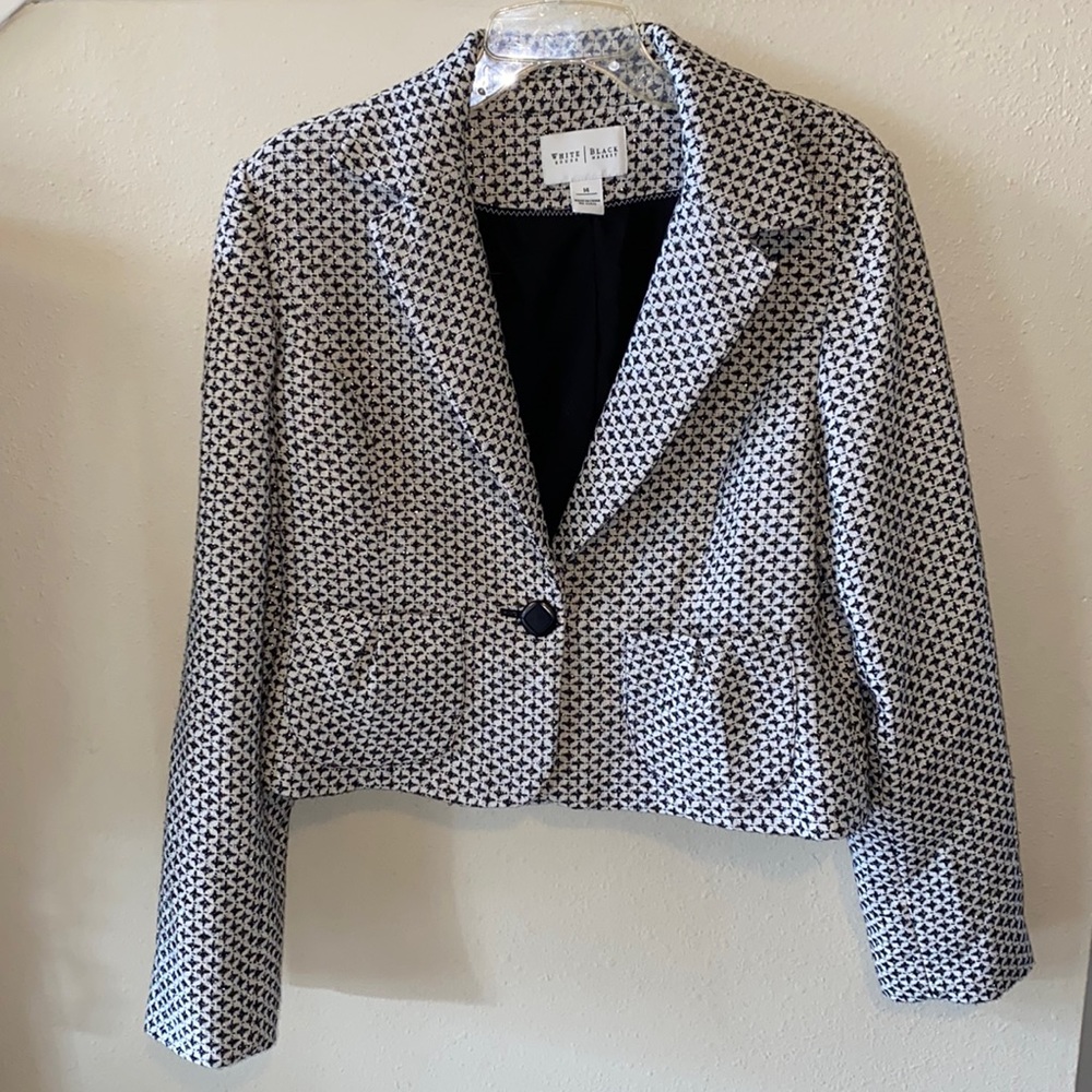 Cute, slightly cropped Fall/Spring wool jacket from WHBM